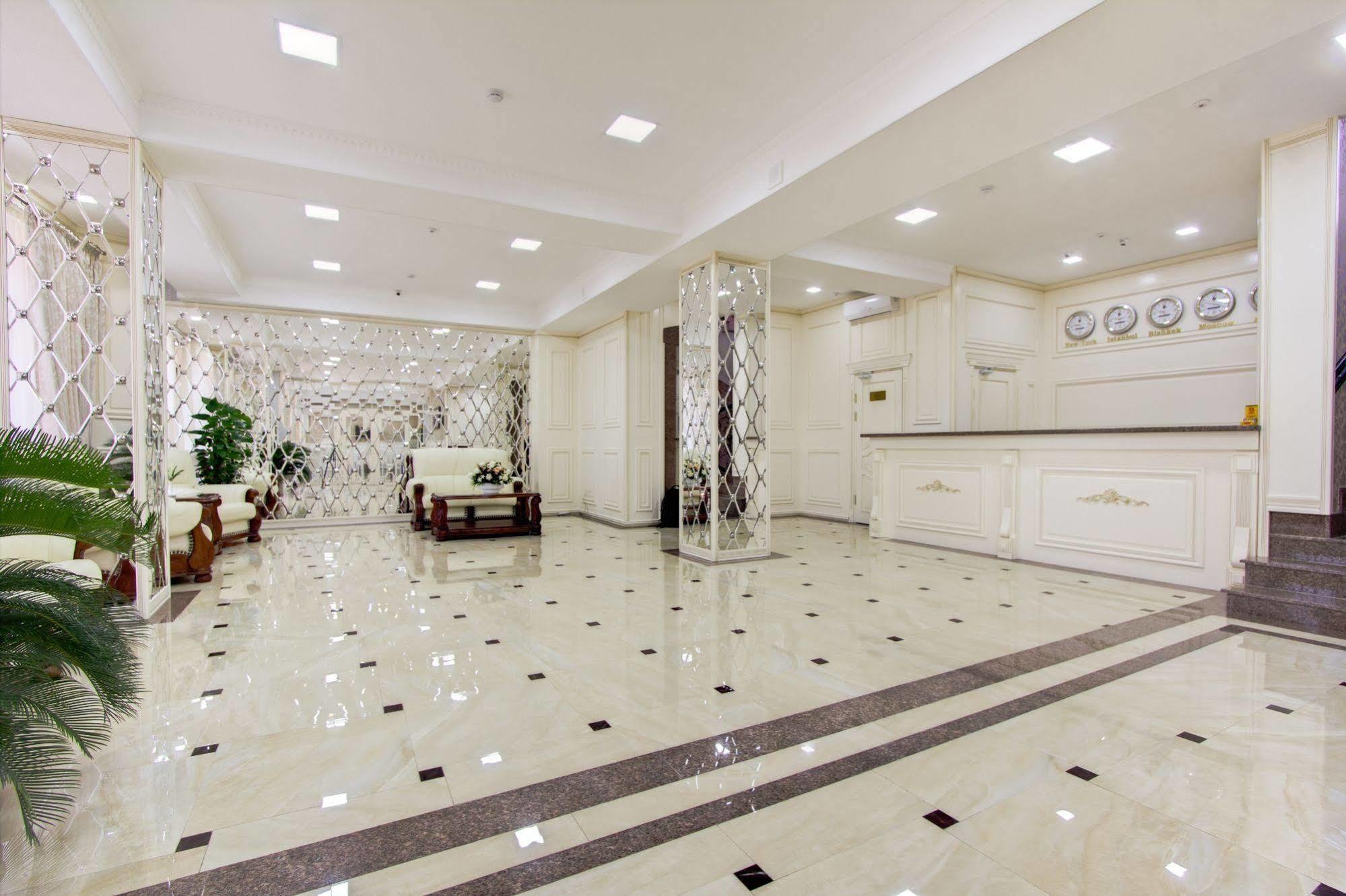 Discovery Hotel Bishkek Exterior photo